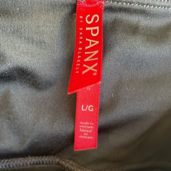 Spanx Faux Leather Leggings Black High Waist Compression - Picture 5 of 6